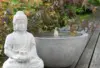 Buddah mit Brunnenschale